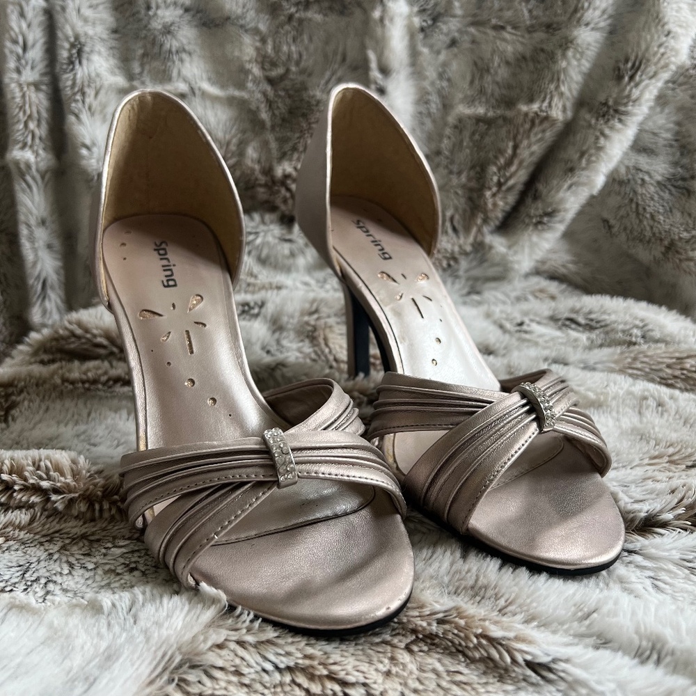 Beautiful Champagne Color High Heels - Size 36 (US 6)